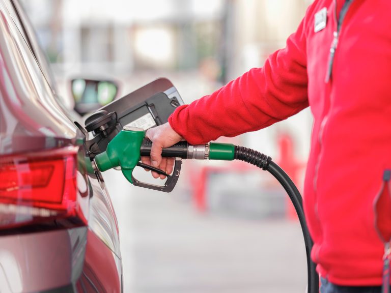engin_akyurt-gas-station-8626683