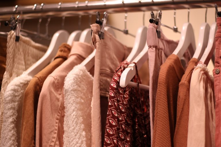 ornaw-clothes-3987460