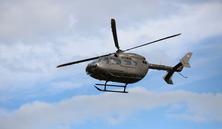 pexels-aviation-1835297