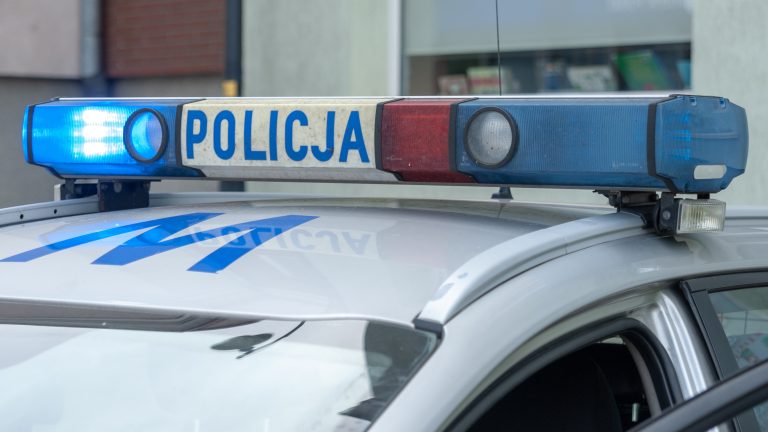 25569548-police-7265600